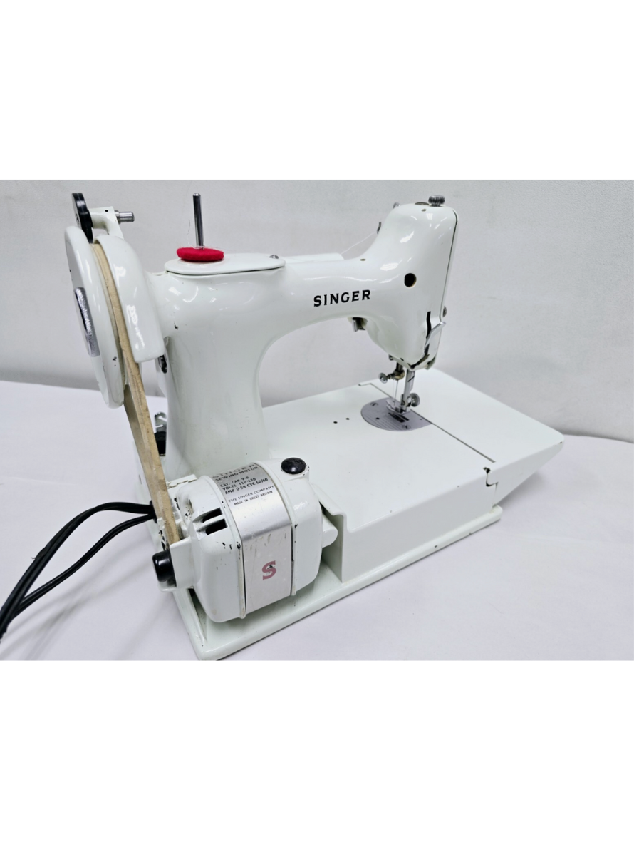 White 221K Sewing Machine – Serviced, Excellent Condition with Blue Case