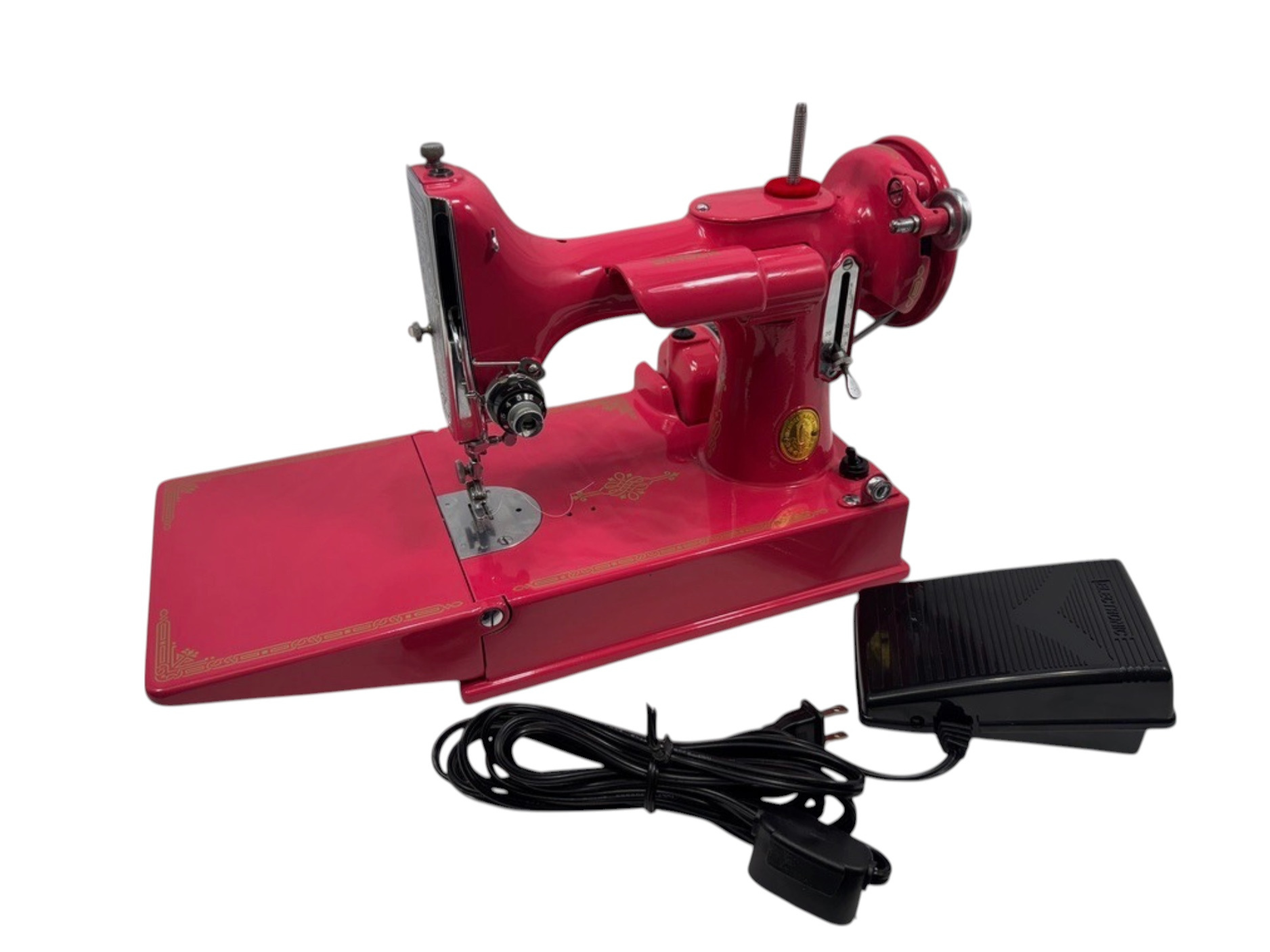 Featherweight 221 Sewing Machine – Hot Pink With Gold Decals