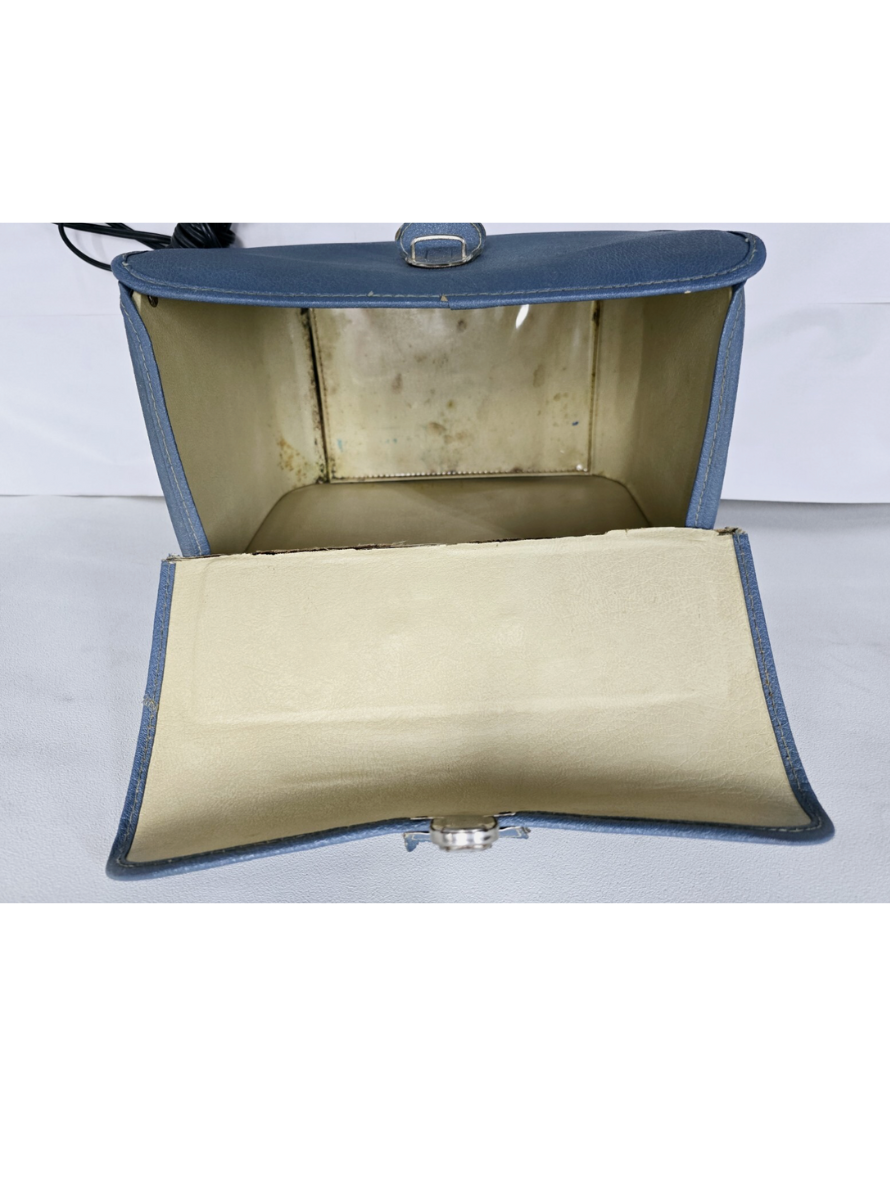 White 221K Sewing Machine – Serviced, Excellent Condition with Blue Case