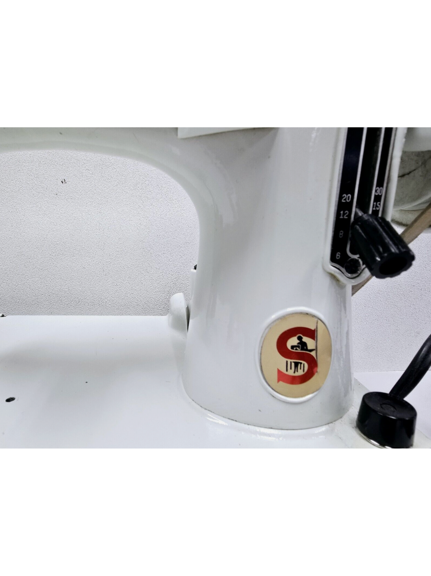 White 221K Sewing Machine – Serviced, Excellent Condition with Blue Case